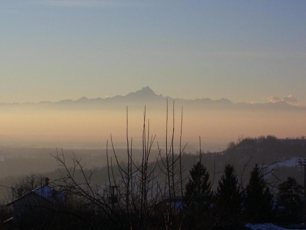 Agriturismo Le Viole Barolo Exteriör bild